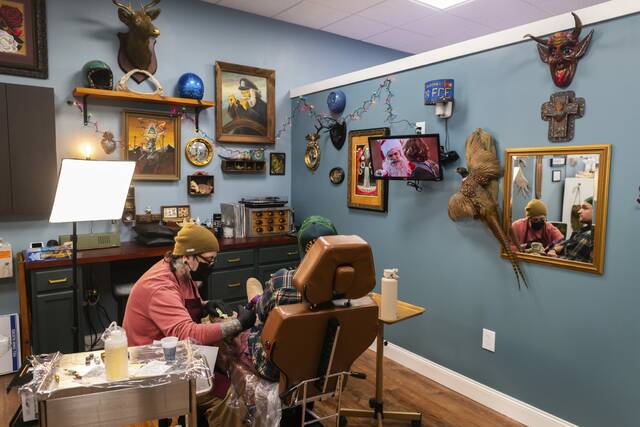 9107611_web1_gtr-JeannetteBusiness1-120725