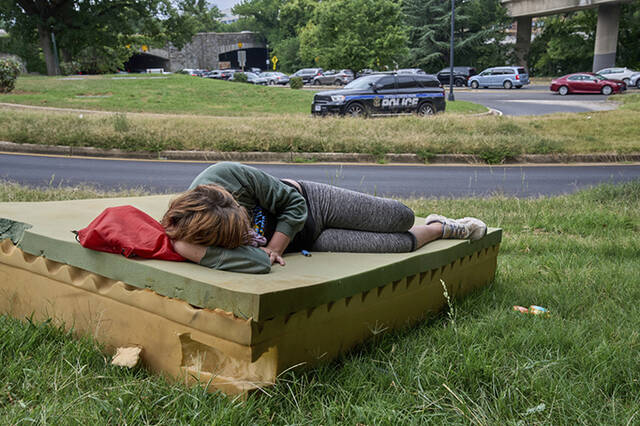 9111303_web1_AP25225602221478