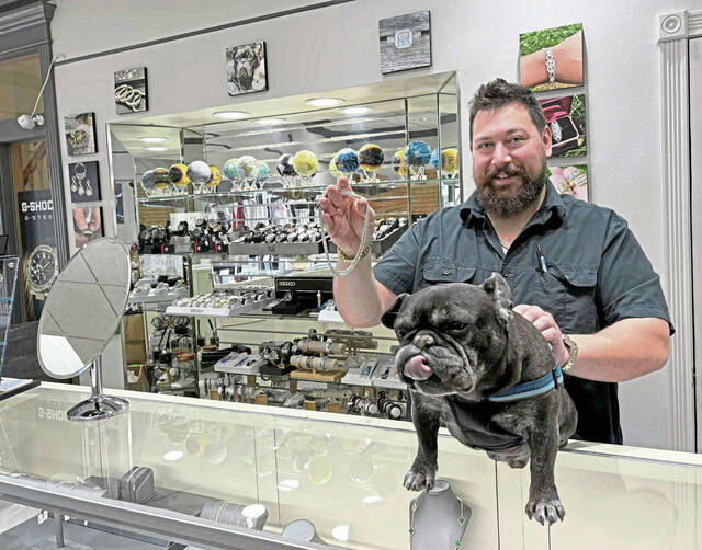 9112766_web1_sew-ThomasJewelers-1