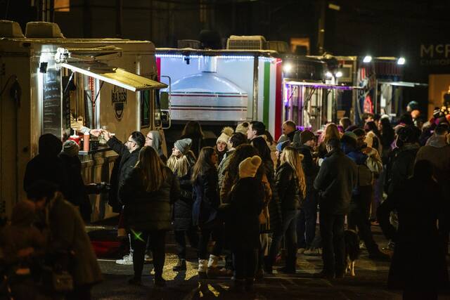 9113070_web1_SEW-SewLightUp11-121825