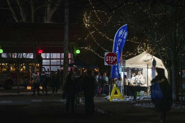 9113070_web1_SEW-SewLightUp8-121825