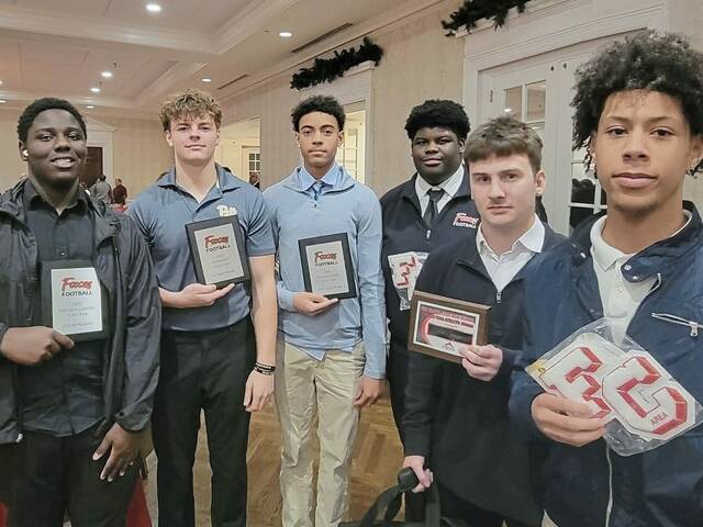 9113478_web1_her-lo-sports-121825