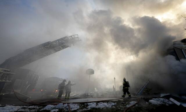 9113578_web1_GTR-HopiDriveFire102-120925