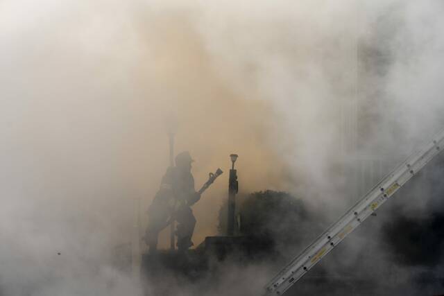 9113578_web1_GTR-HopiDriveFire106-120925