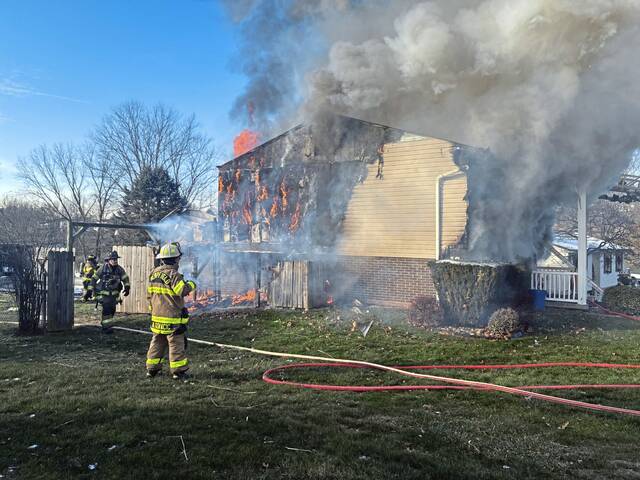 9113578_web1_gtr-HopiDriveFire101