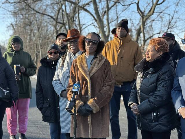 9114088_web1_php-EastHillsDrive-011526--7-