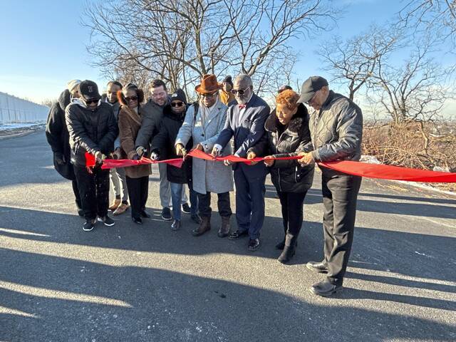 9114088_web1_php-EastHillsDrive-011526