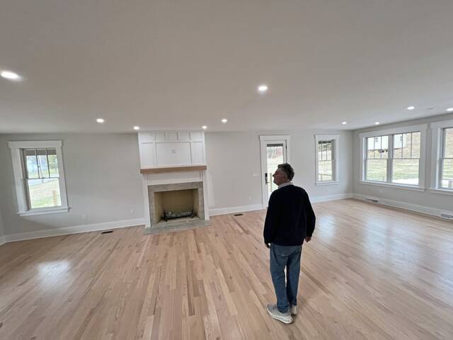 9114156_web1_ptr-neversold-121225-4