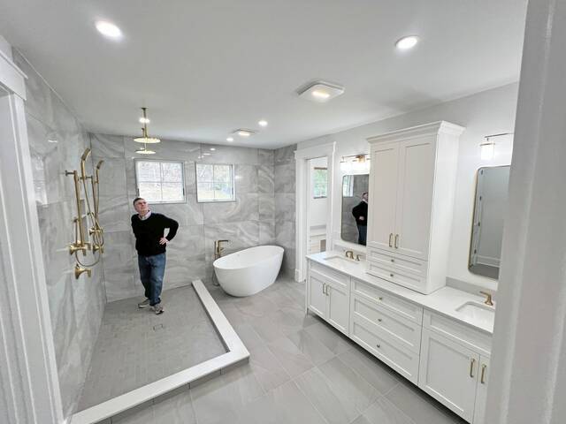 9114156_web1_ptr-neversold-121225