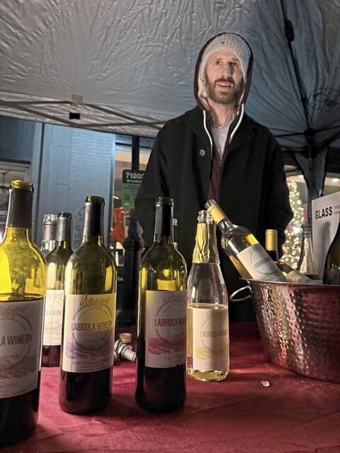 9114614_web1_her-LightTheWall4-121825