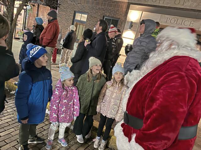 9114614_web1_her-LightTheWall8-121825