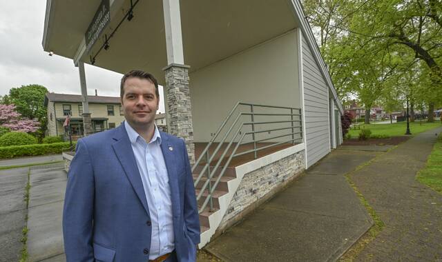 9117348_web1_VND-TarentumBoats9-042923