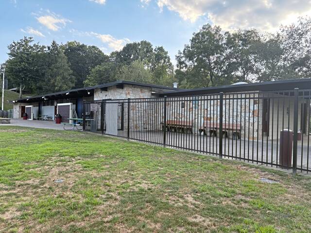 9117826_web1_sj-shalerbathhouse-091825