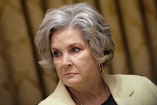 9118532_web1_gtr-cmns-Thomas2-121125