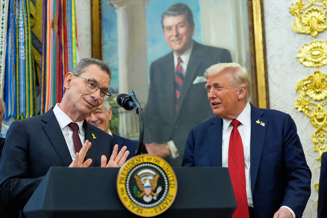 9122737_web1_AP25273603297832