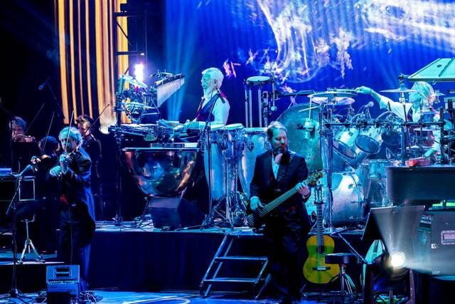 Manheim Steamroller impresses with rock-filled holiday cheer at the Benedum Center