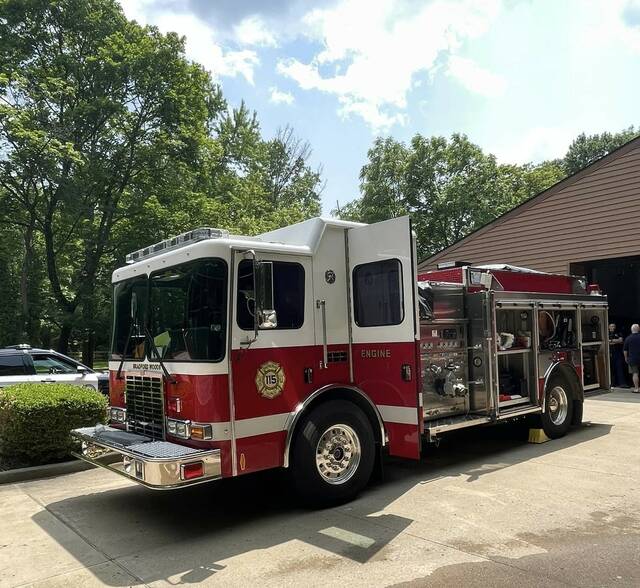 9123713_web1_naj-BradfordWoodsFireTruck-012226