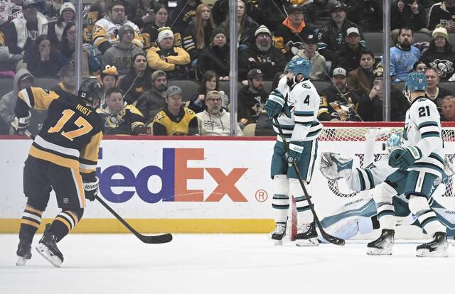 9126527_web1_ptr-PensSharks08-121425