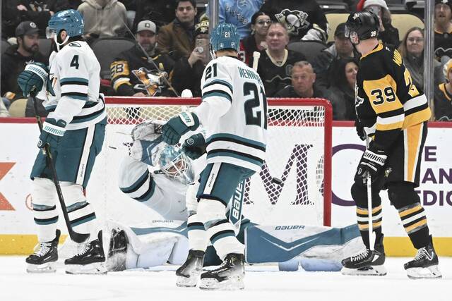 9126527_web1_ptr-PensSharks09-121425