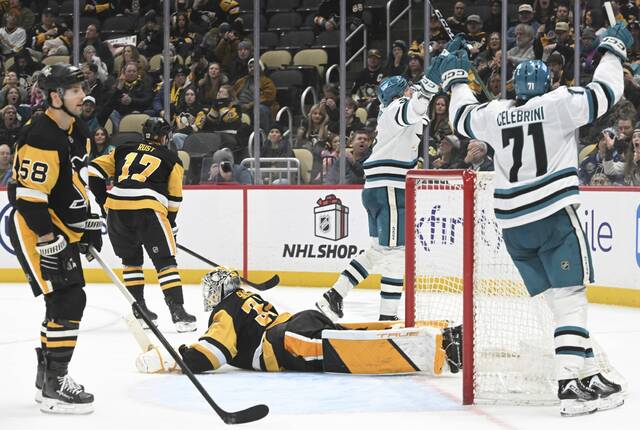 9126527_web1_ptr-PensSharks12-121425