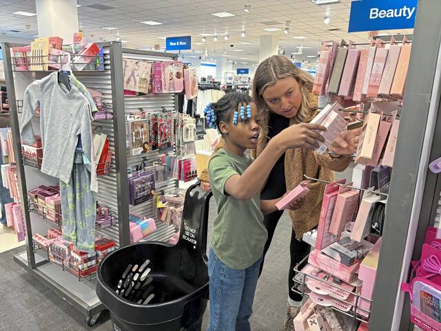 9126610_web1_vnd-macyskids-121425