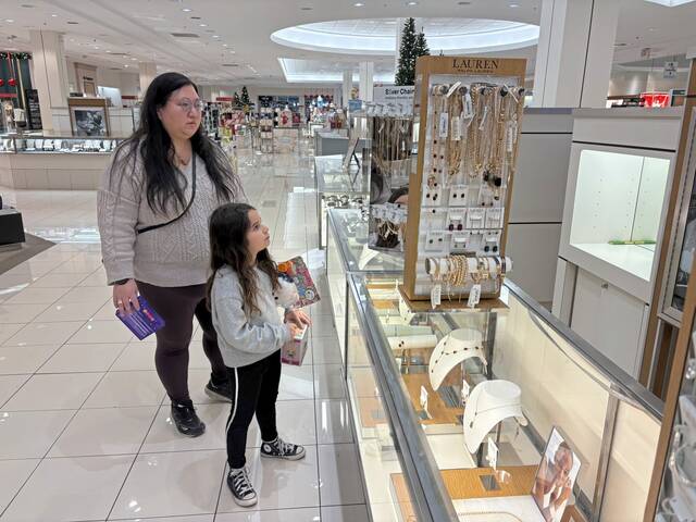 9126610_web1_vnd-macyskids3-121425