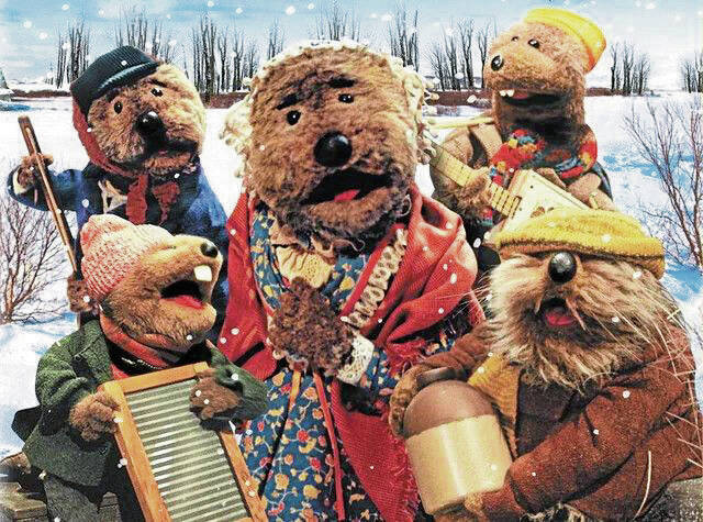 9129816_web1_ptr-TVQA-12072025-EmmetOttersJugBandChristmas