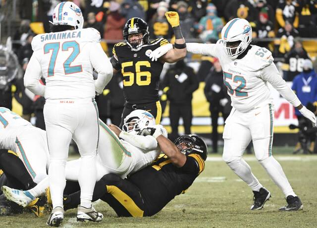 9130660_web1_ptr-SteelersDolphins13-121625