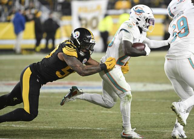 9130660_web1_ptr-SteelersDolphins26-121625