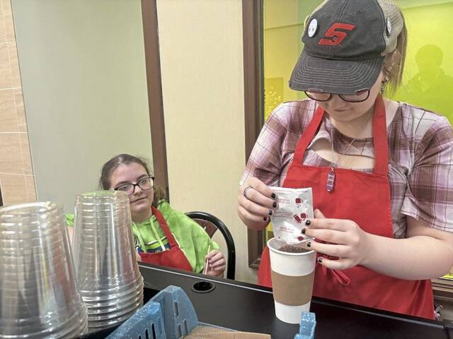 9132812_web1_vnd-BHScoffee2