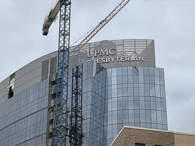 9133538_web1_PTR-UPMC-Presbyterian-hospital-under-construction-2025-002