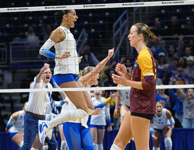 9133752_web1_gtr-pittvb4-121225