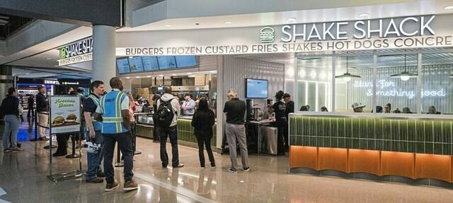 9134746_web1_ptr-restaurantopen