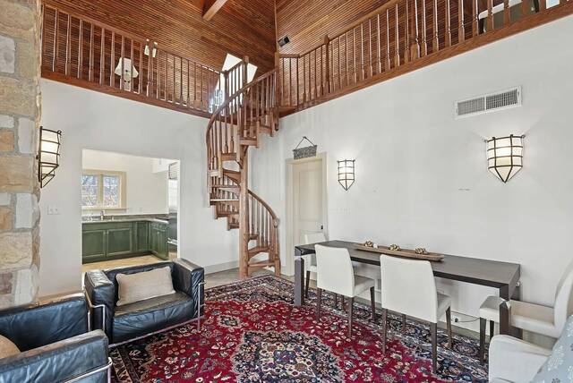 Slide 
													
													6