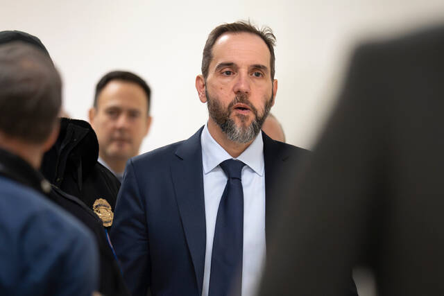 9136882_web1_9136882-d04fc3636e824e649fd1c8f2a5c542a3