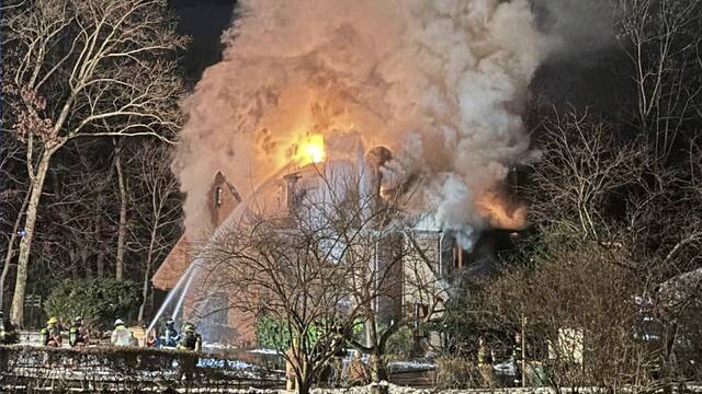 9138578_web1_ptr-FxChapelFire-121925