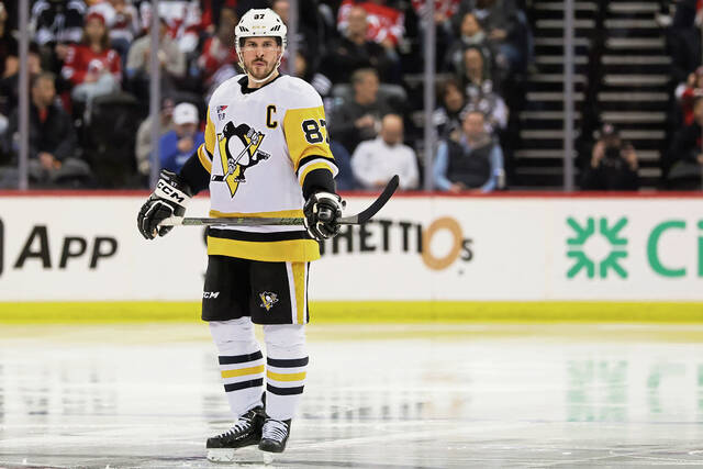 Sidney Crosby surpasses Mario Lemieux as Penguins’ all-time leading scorer