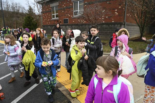 9141843_web1_ptr-southparkduck005-122025