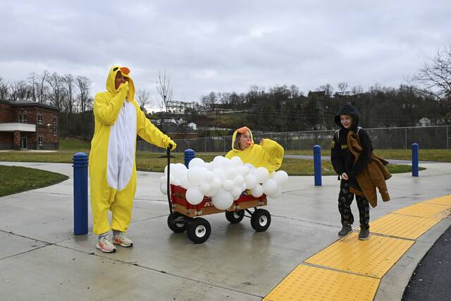 Slide 
													
													6