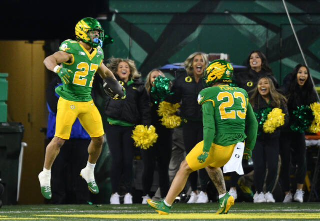 Oregon breezes past James Madison in College Football Playoff 1st round