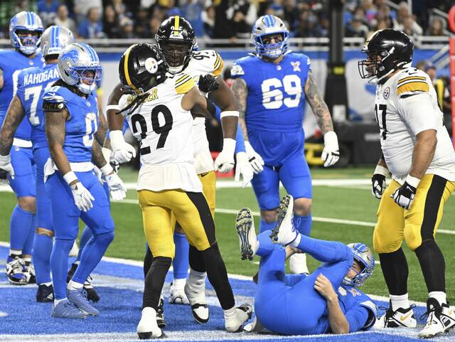 Slide 
													
													9