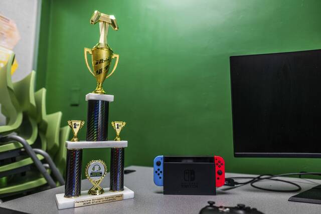 Slide 
													
													5