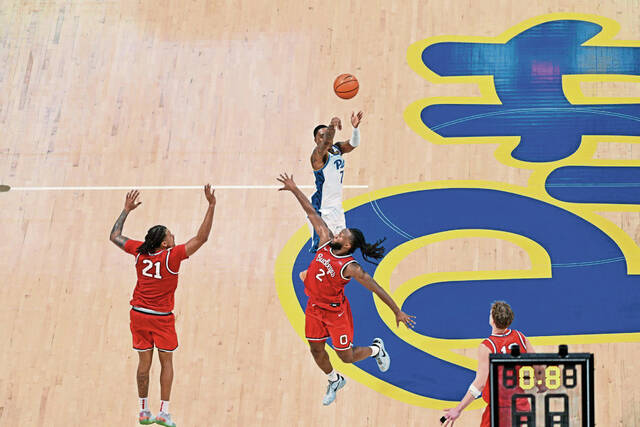 9151713_web1_gtr-pitt2-112925