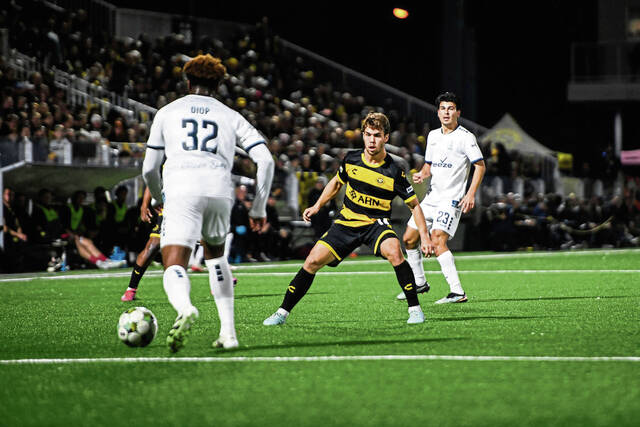 Hometown playoff hero Robbie Mertz staying with Riverhounds