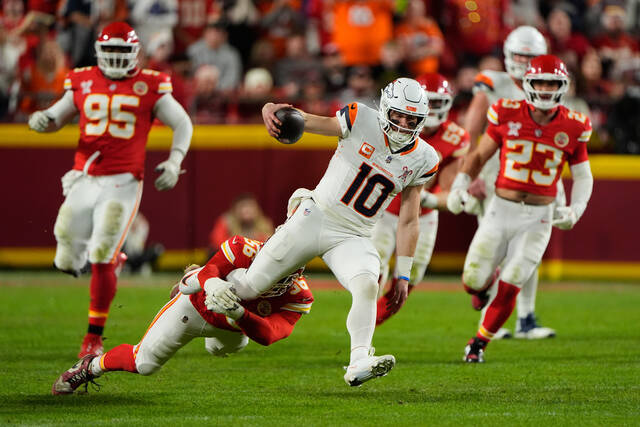 Bo Nix’s late TD pass helps finish off win over Chiefs as Broncos move closer to division title