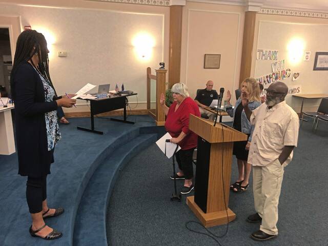 Slide 
													
													4