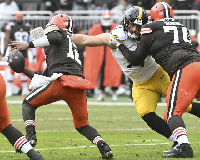 Slide 
													
													3