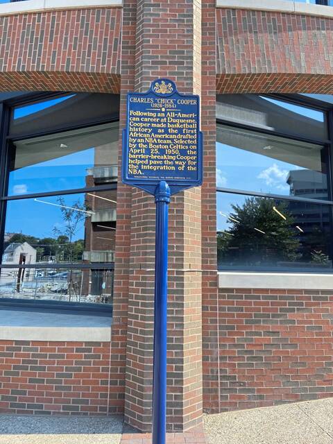 Slide 
													
													4