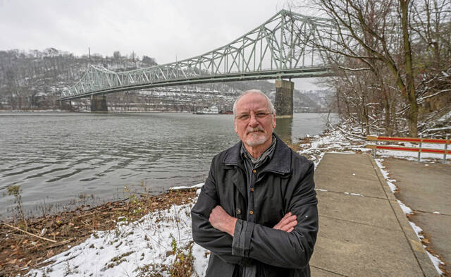 Mark Poss paints views inspired from trips across the Sewickley Bridge