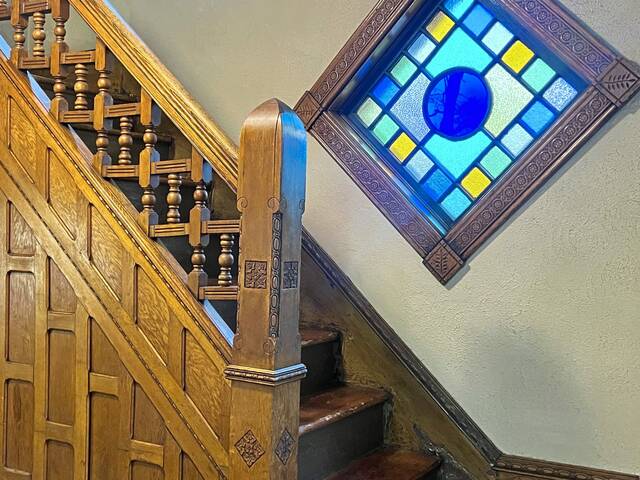 9160435_web1_vnd-1850house-010226-9